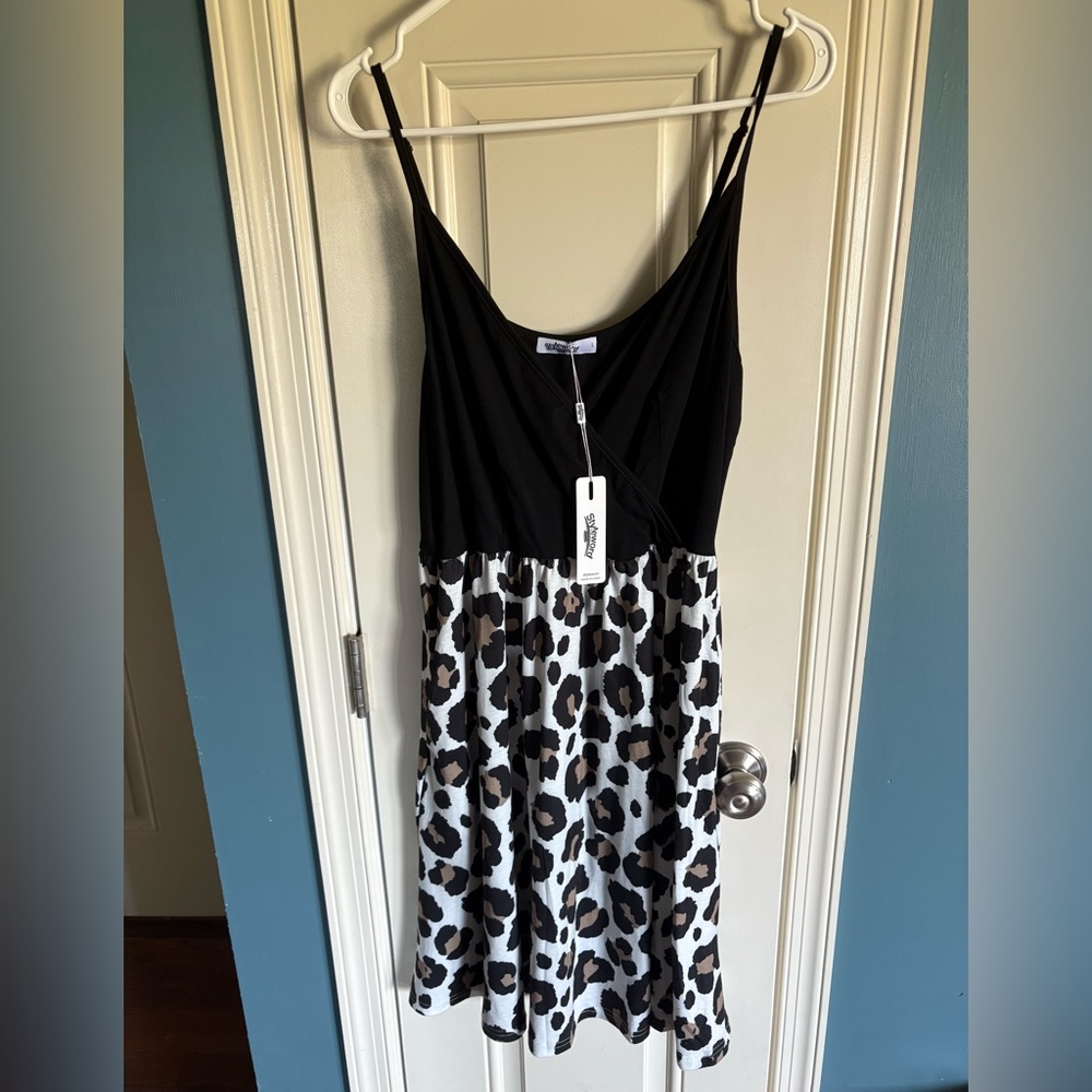 Stylish Black and White Leopard Print Dress